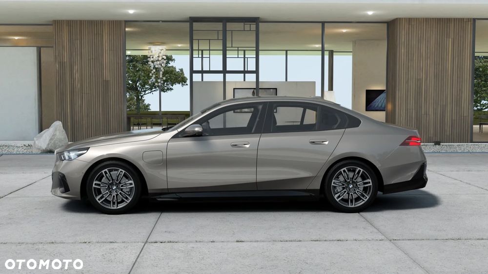 BMW Seria 5 530e PHEV M Sport - 4