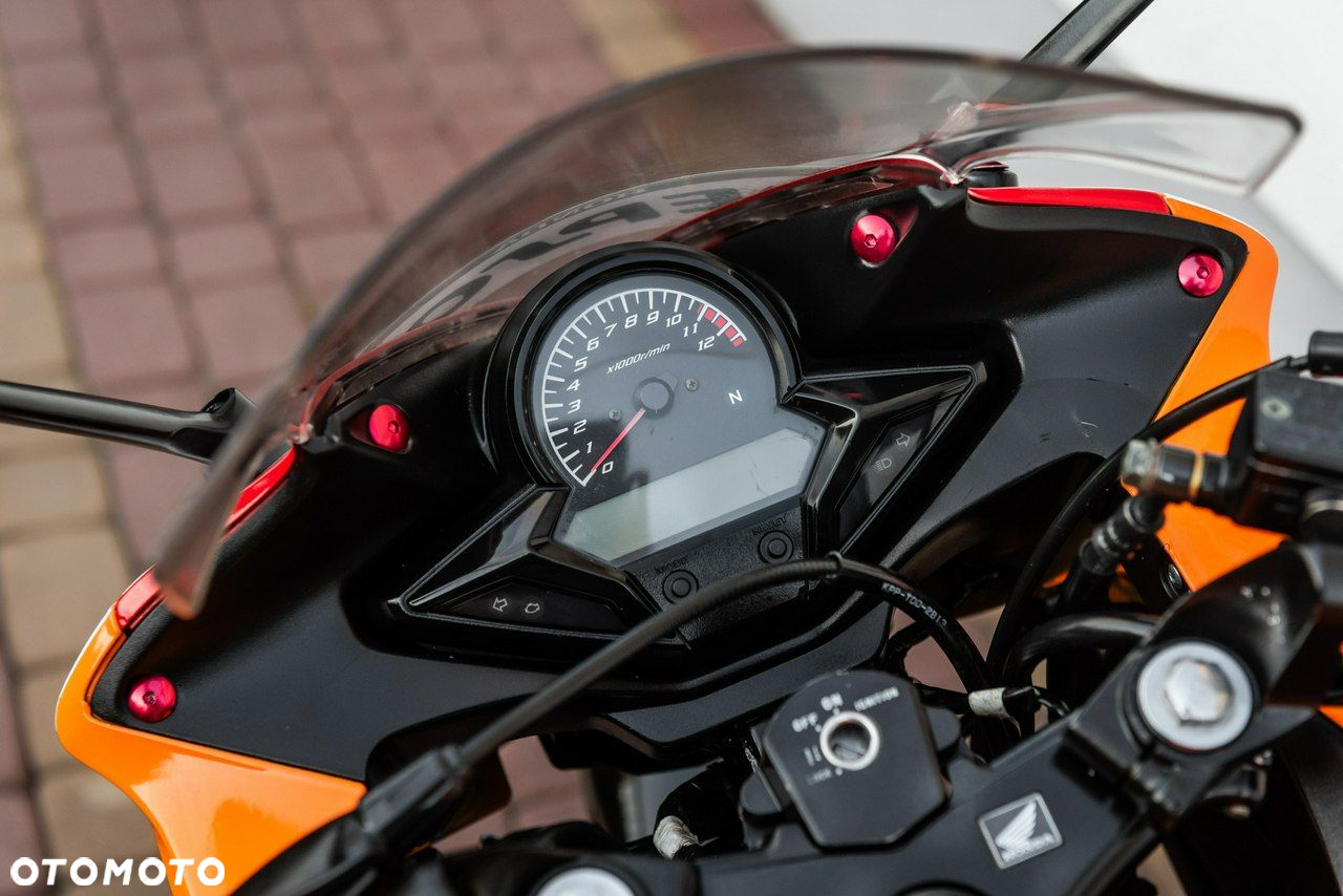 Honda CBR - 9