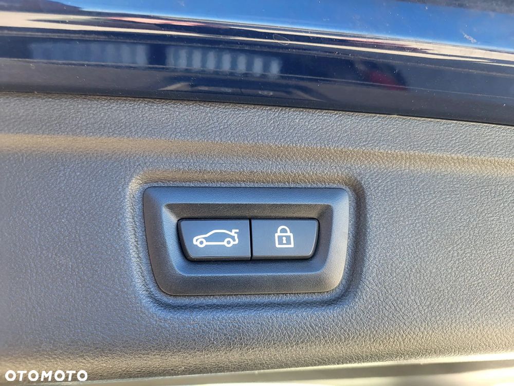 BMW Seria 3 M340d xDrive - 29