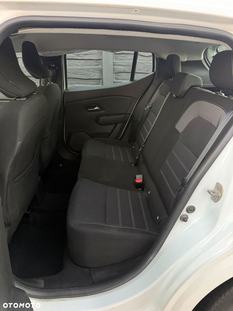 Dacia Sandero TCe 100 Essential - 10