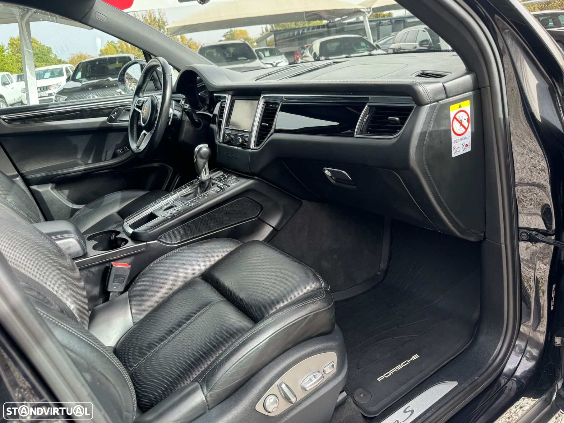 Porsche Macan S - 12