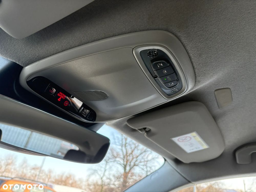 Volvo XC 40 D3 Momentum Pro - 19