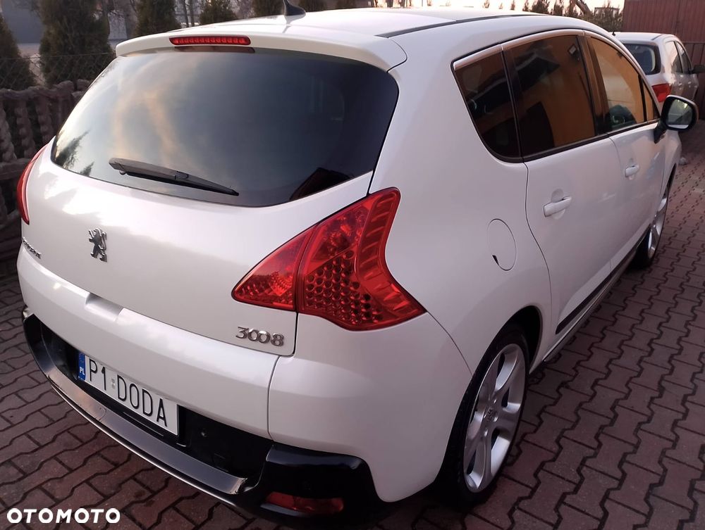 Peugeot 3008 2.0 HDi Premium - 4