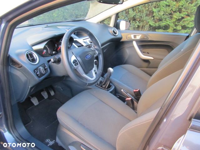 Ford Fiesta 1.25 Celebration - 8