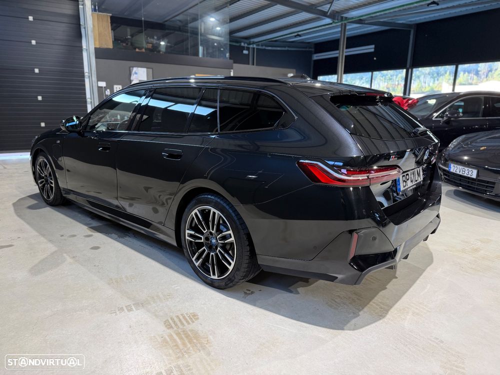 BMW 530 e Pack Desportivo M - 9