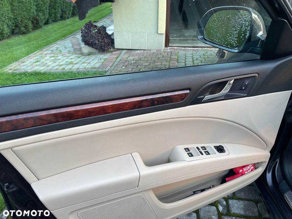 Skoda Superb 2.0 TDI L&K DSG - 10