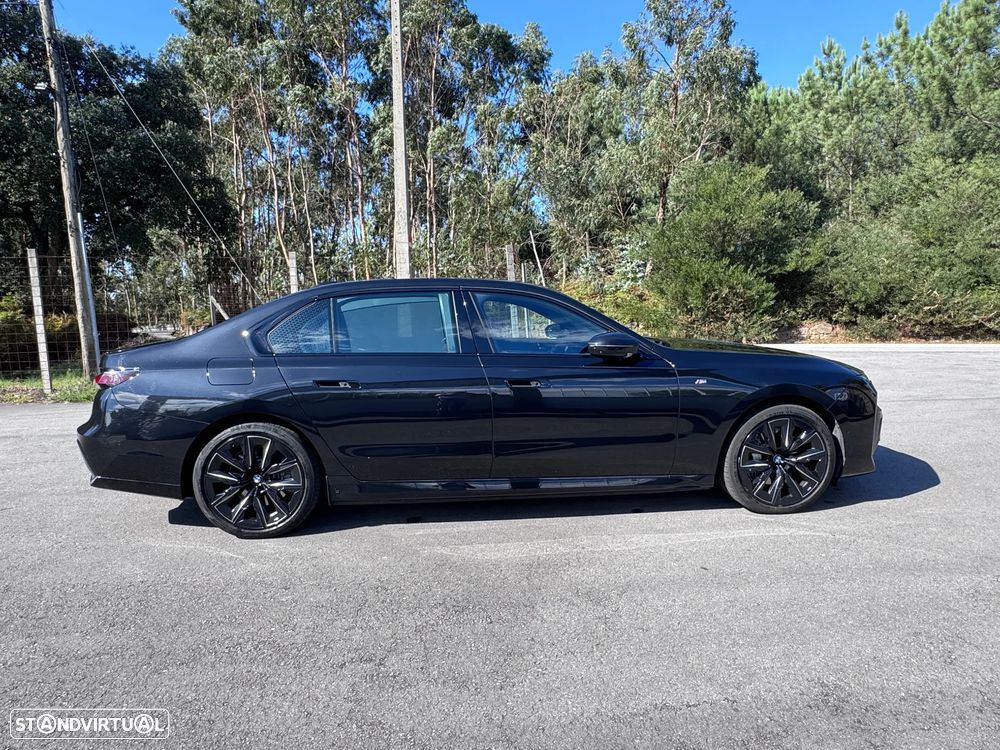BMW i7 xDrive60 Pack Desportivo M Pro - 11