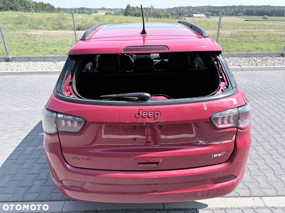 Jeep Compass - 4