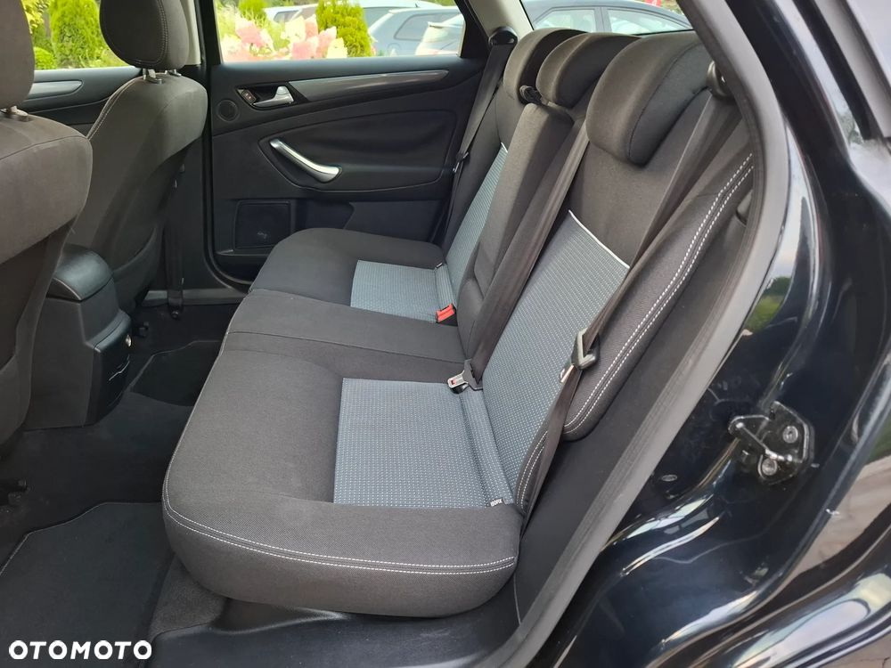 Ford Mondeo 1.6 Ti-VCT Trend - 36