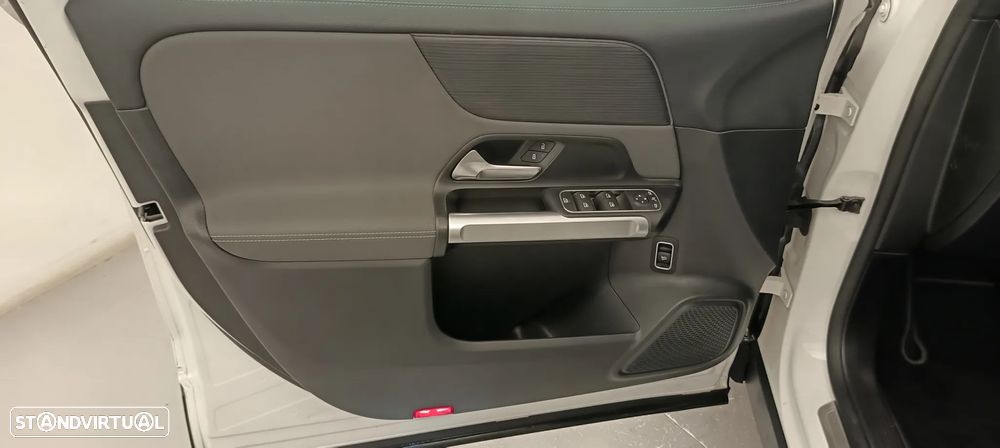 Mercedes-Benz EQB 250 Electric Art - 25