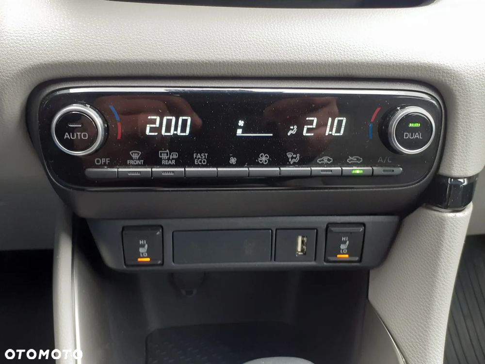 Toyota Yaris Hybrid 1.5 Executive - 20