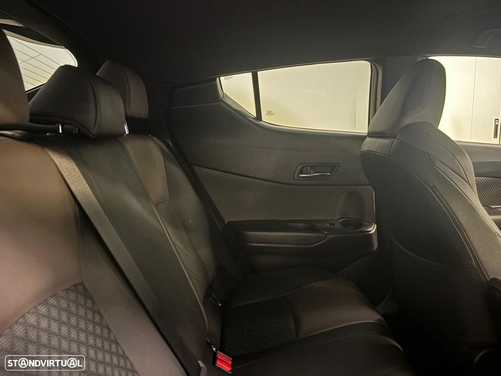 Toyota C-HR 2.0 Hybrid Exclusive+P.Luxury - 9