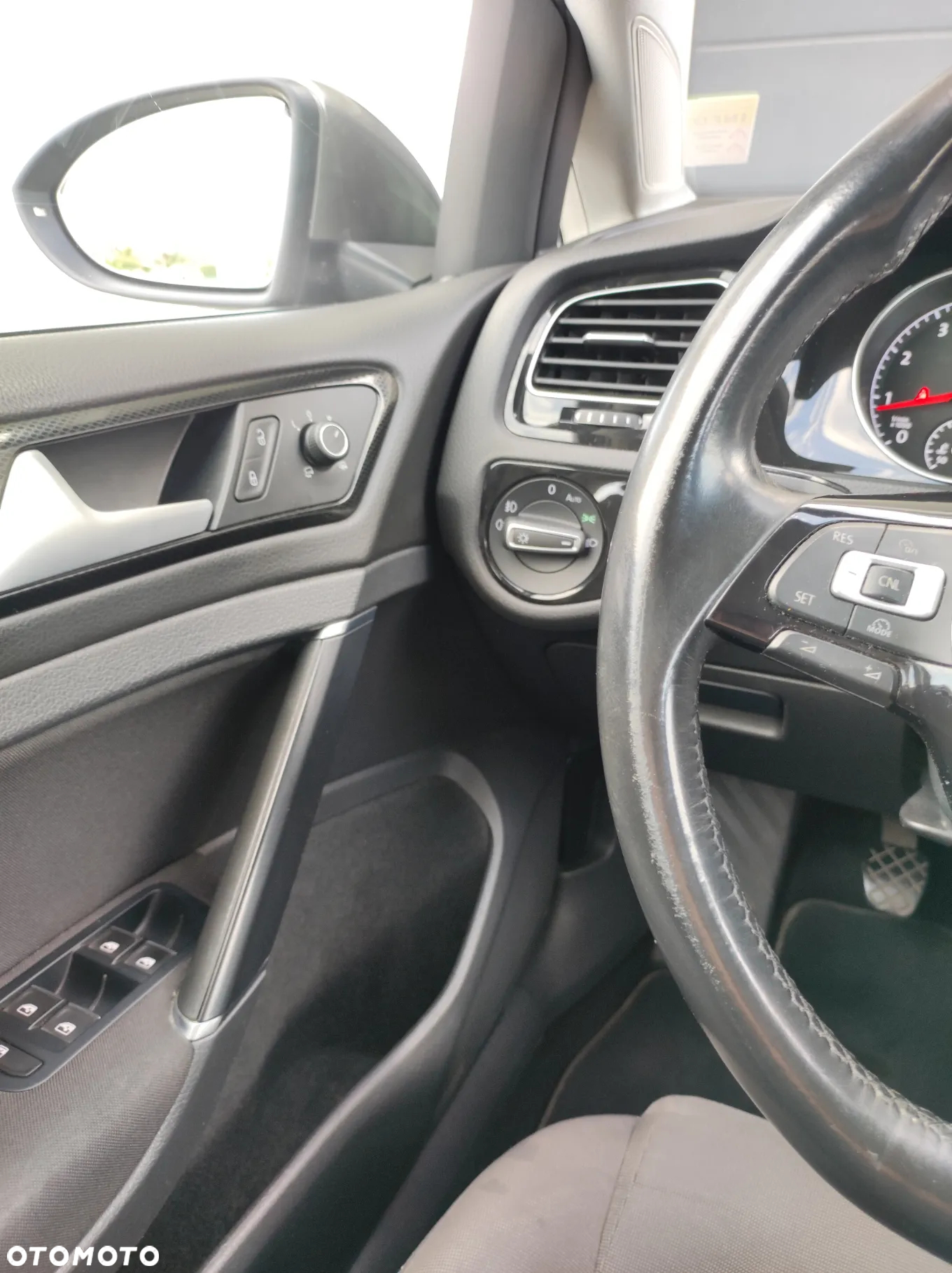 Volkswagen Golf VII 1.4 TSI BMT Highline - 8