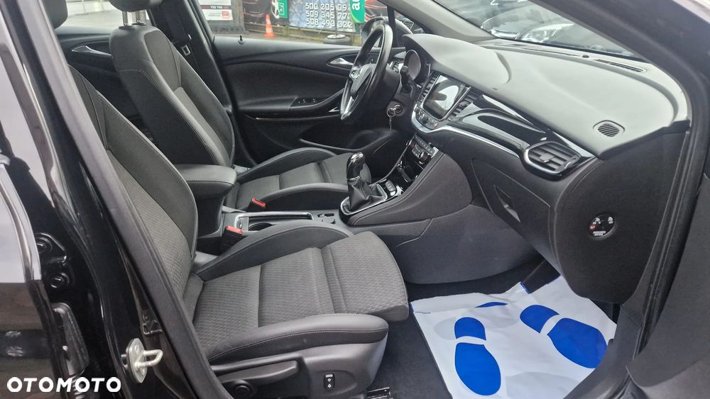 Opel Astra 1.6 BiTrb D (CDTI) Start/Stop Innovation - 33