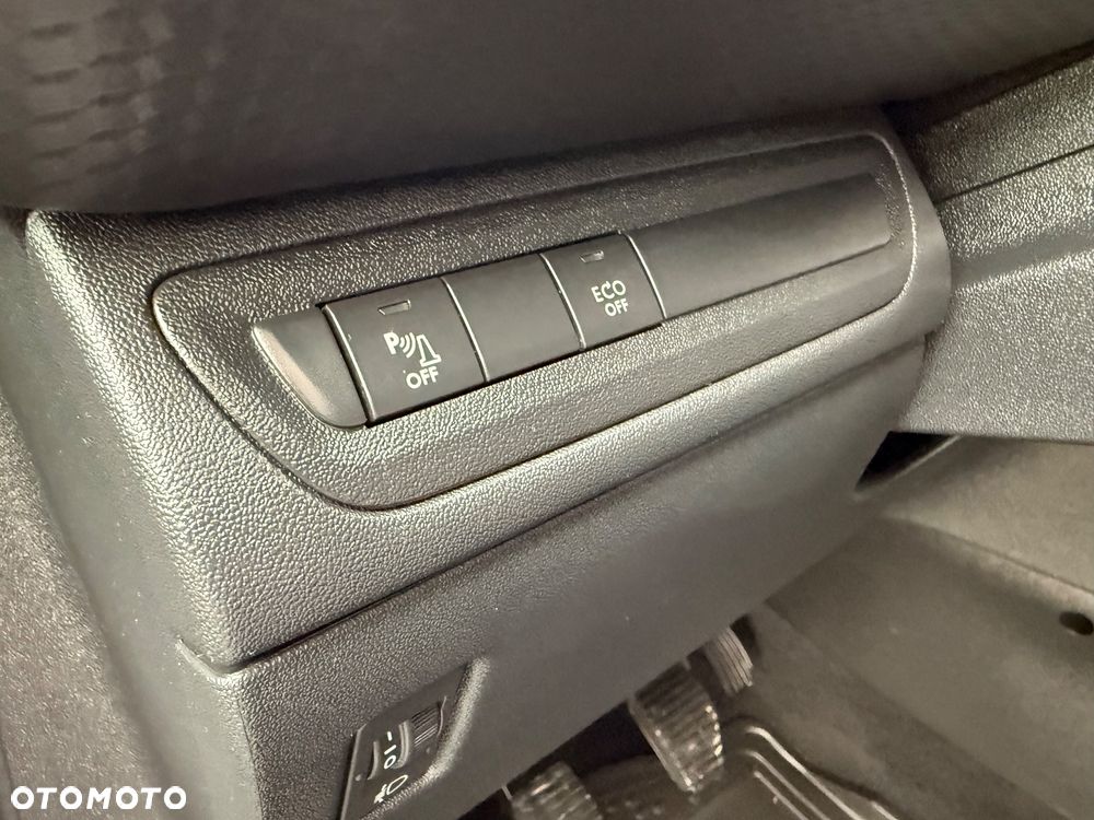 Peugeot 2008 BlueHDi 100 STOP & START Signature - 15