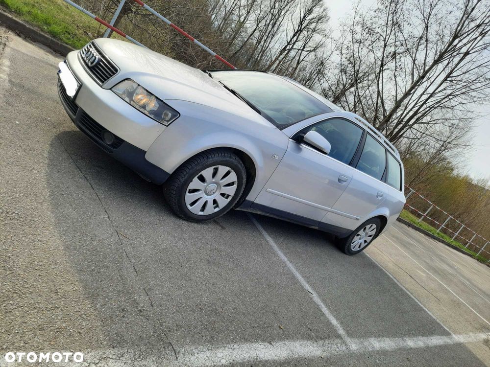 Audi A4 Avant - 1