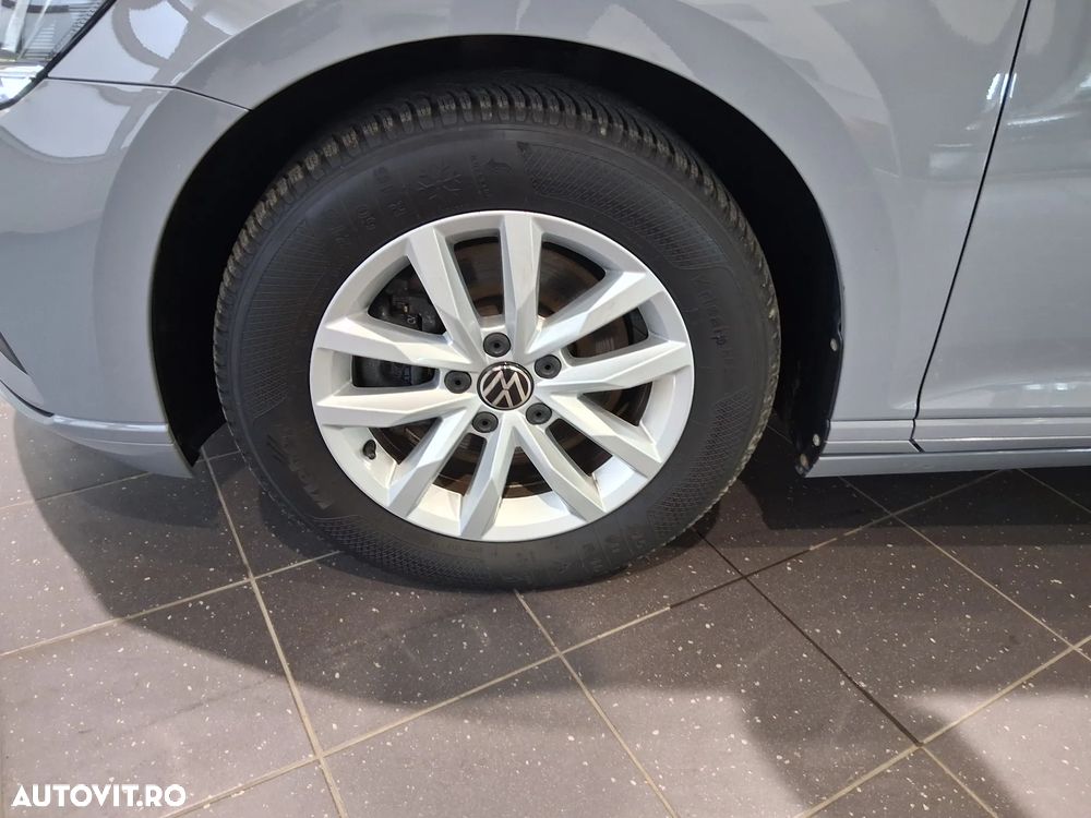 Volkswagen Passat 2022 photo 4