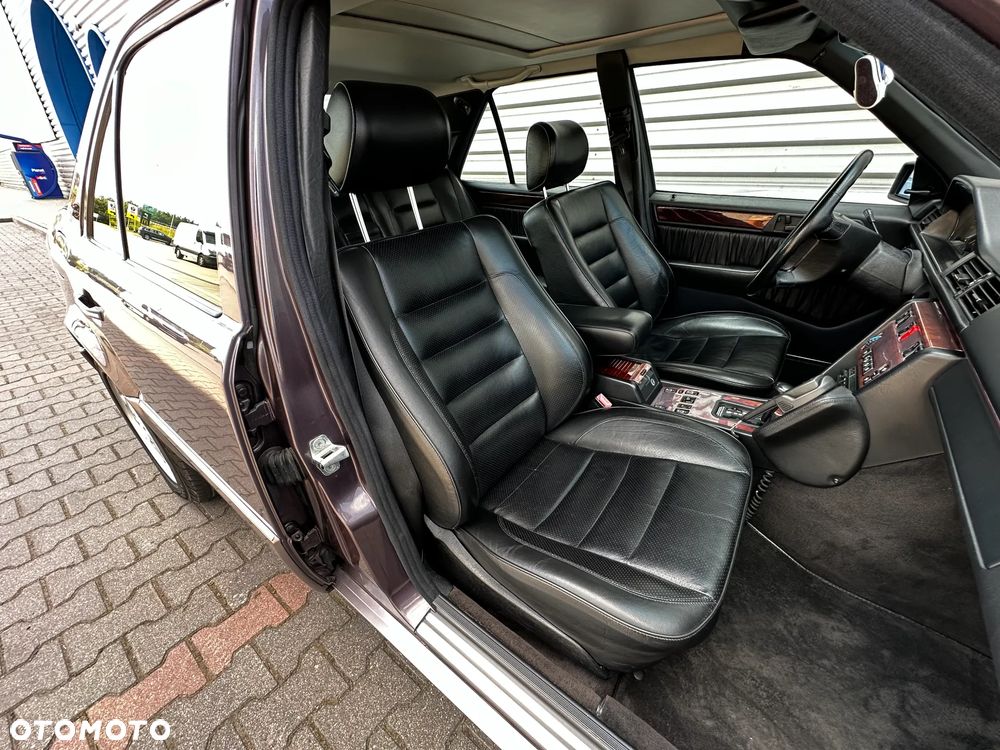 Mercedes-Benz Klasa E - 36