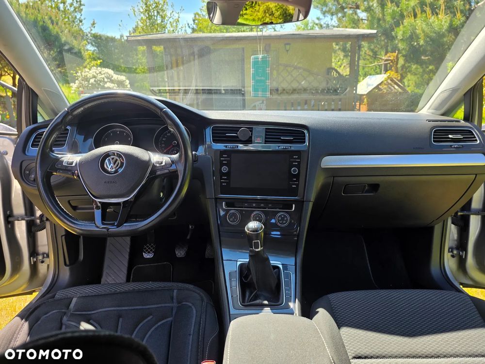 Volkswagen Golf 1.0 TSI BMT Trendline - 9