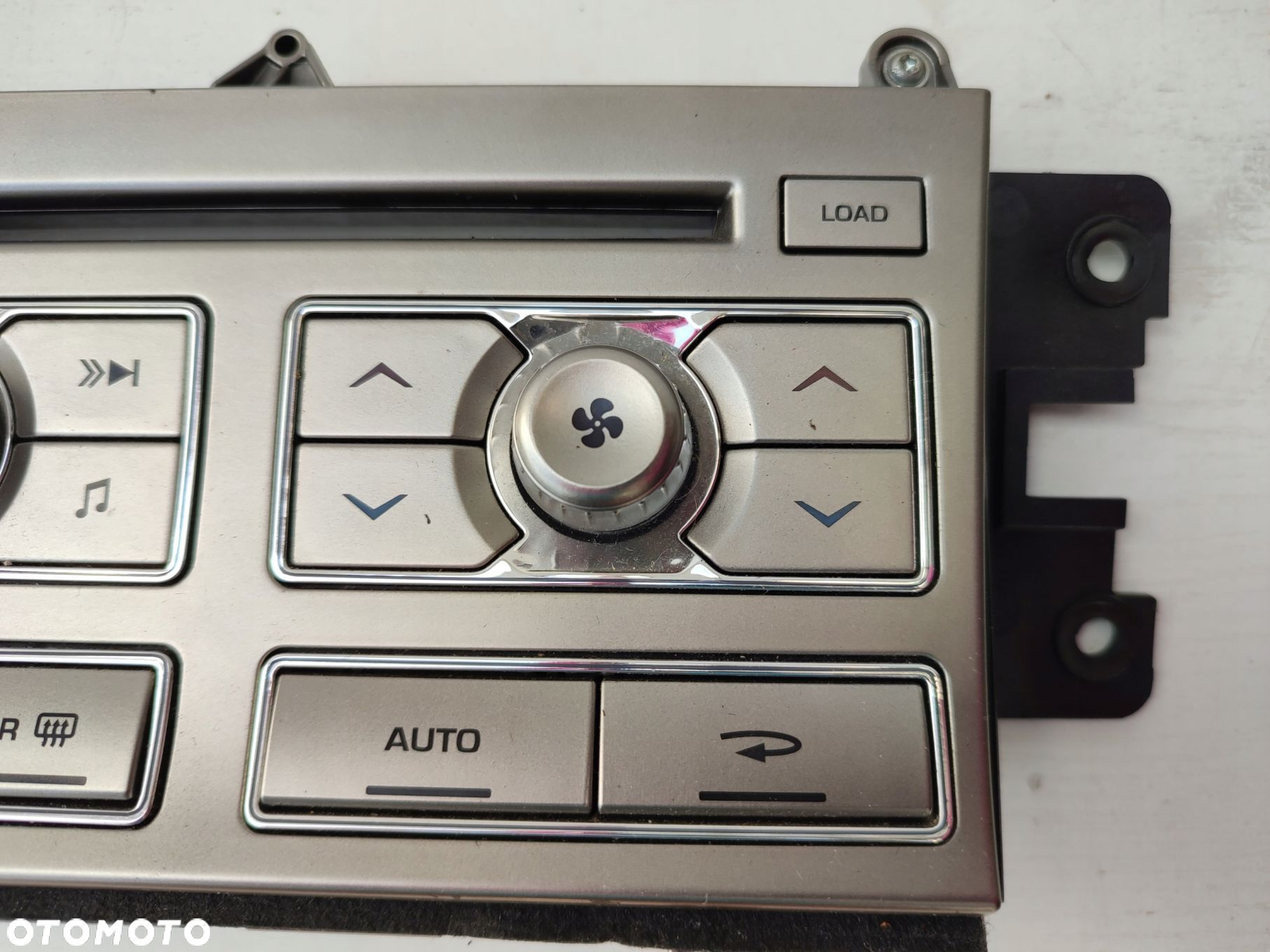 Panel radia nawiewu JAGUAR XF X250 EUROPA 8X23-18C858-AE - 3