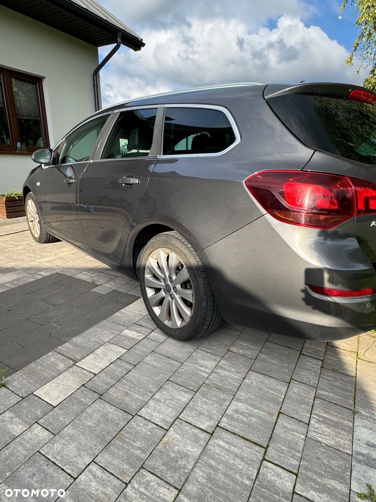 Opel Astra 1.3 CDTI Cosmo ecoFLEX - 11