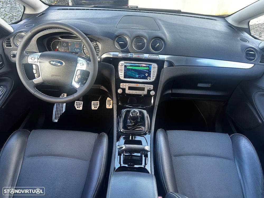 Ford S-Max 2.0 TDCi Titanium 7L - 21