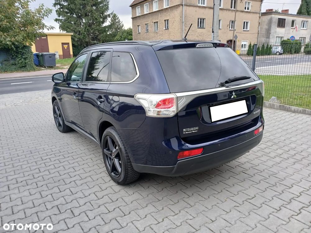 Mitsubishi Outlander 2.0 2WD Diamant Edition - 21