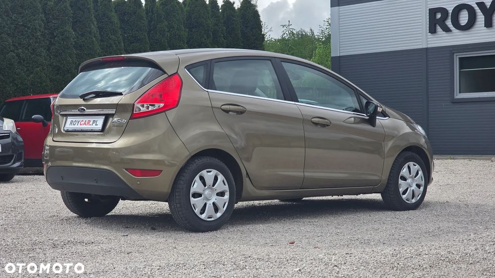 Ford Fiesta - 8