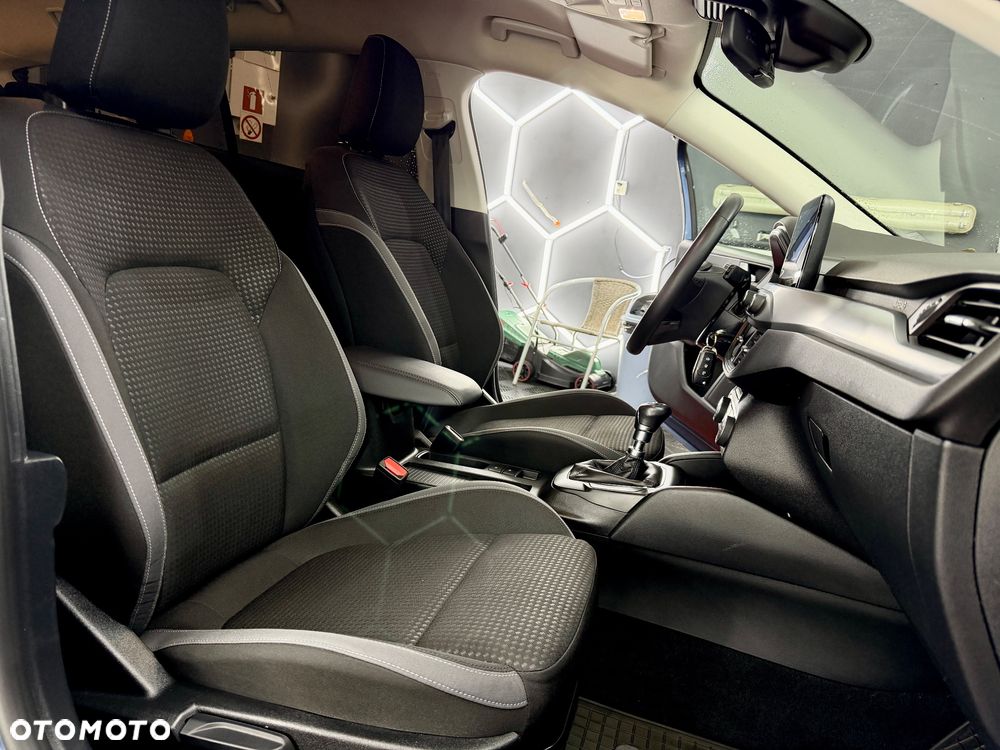 Ford Focus 1.5 EcoBlue STart-Stopp-System TITANIUM - 19