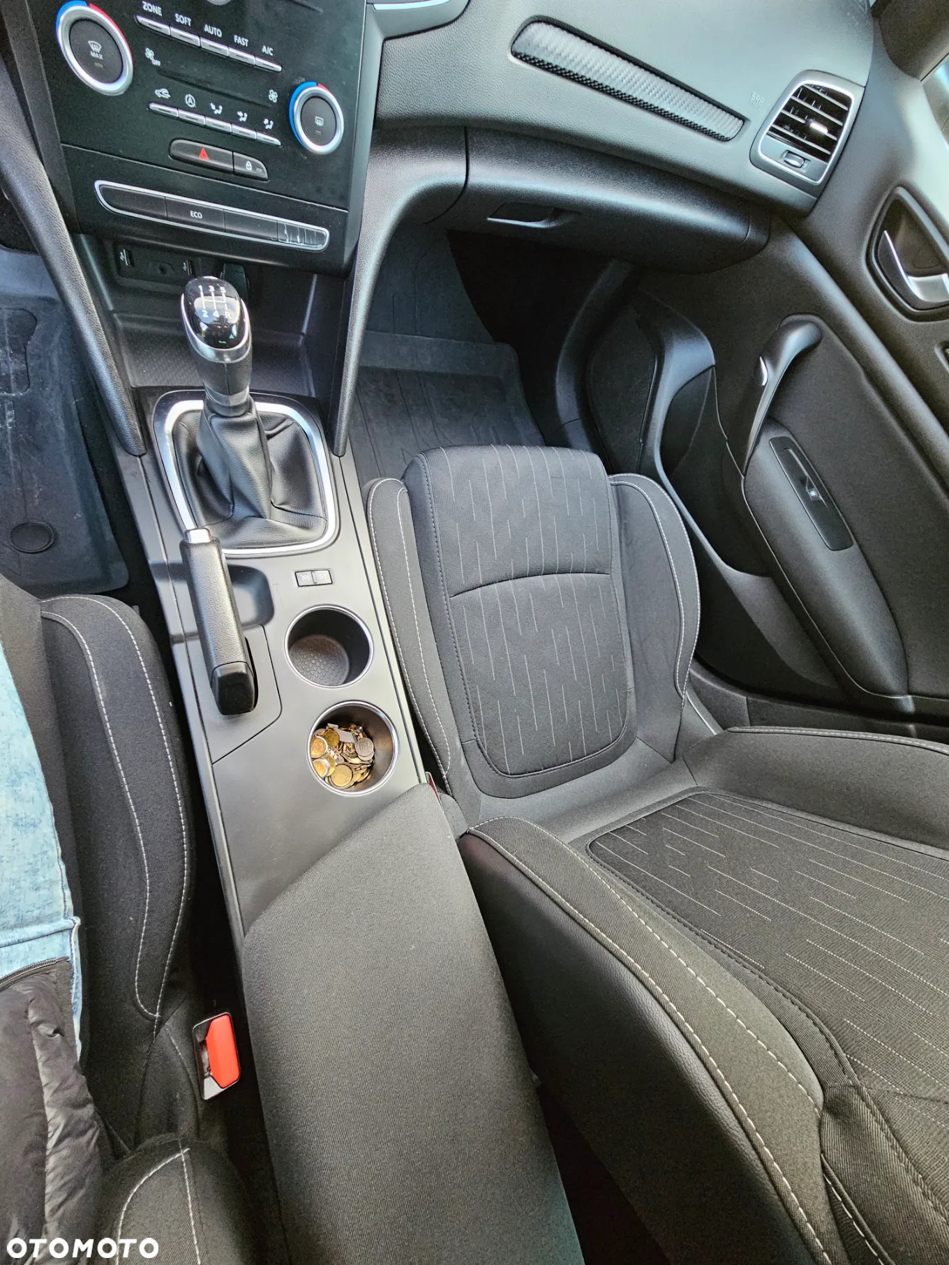 Renault Megane 1.6 SCe Limited - 17