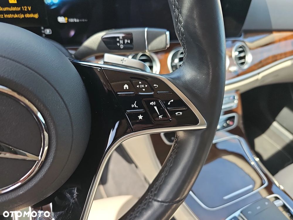 Mercedes-Benz Klasa E 300 de 4-Matic Avantgarde - 18