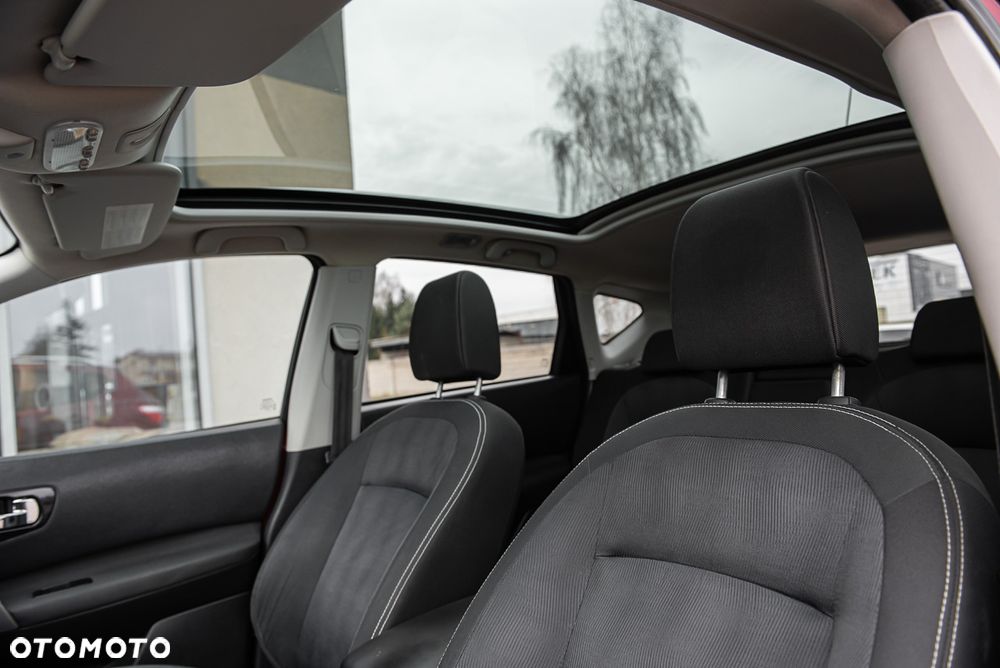 Nissan Qashqai 2.0 4 x 4 tekna - 18