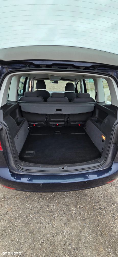 Volkswagen Touran 1.6 TDI DPF BlueMotion Technology STYLE - 16