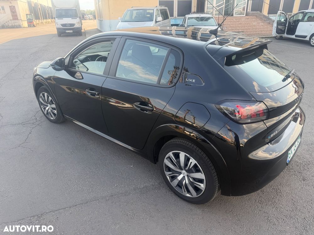 Peugeot 208 Elektromotor 136 Allure+ - 14
