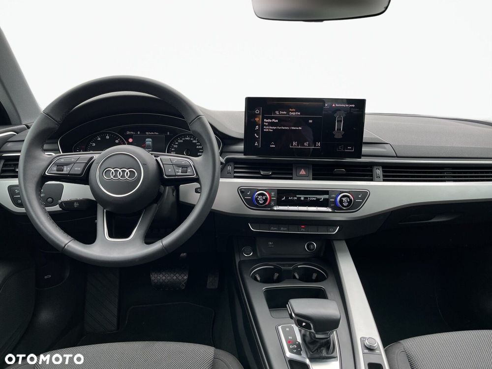 Audi A4 Limousine - 17