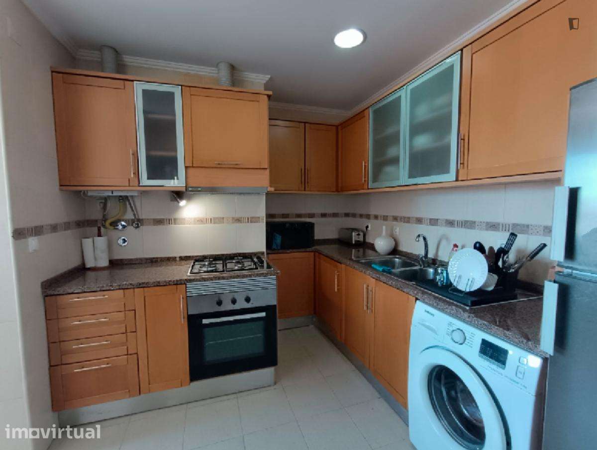 Quarto - localizado em Graça Lisbon - Grande imagem: 4/9