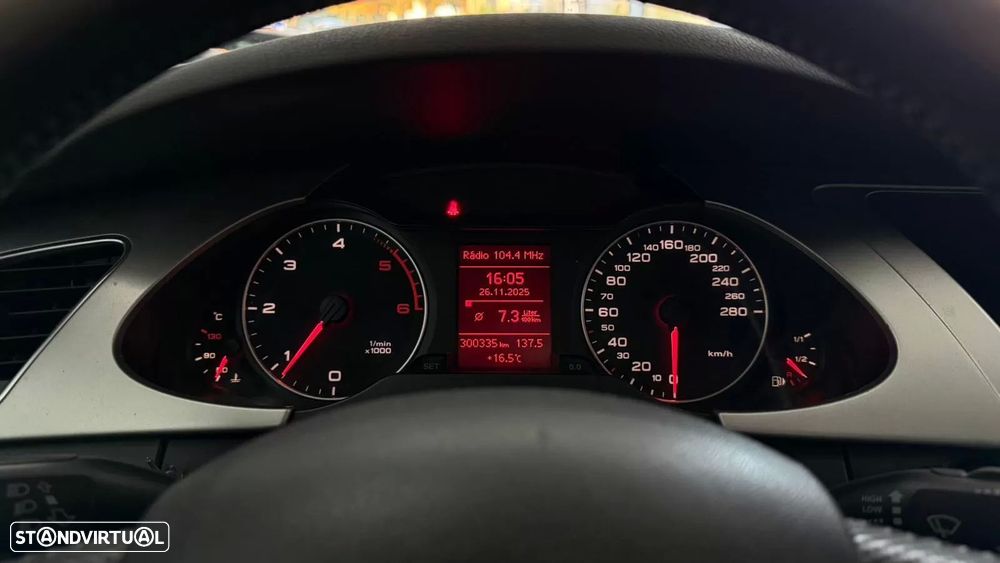 Audi A4 Avant 2.0 TDI exclusive - 16