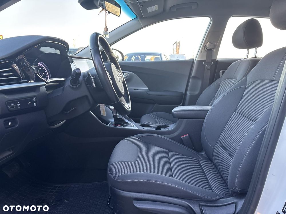 Kia Niro - 11