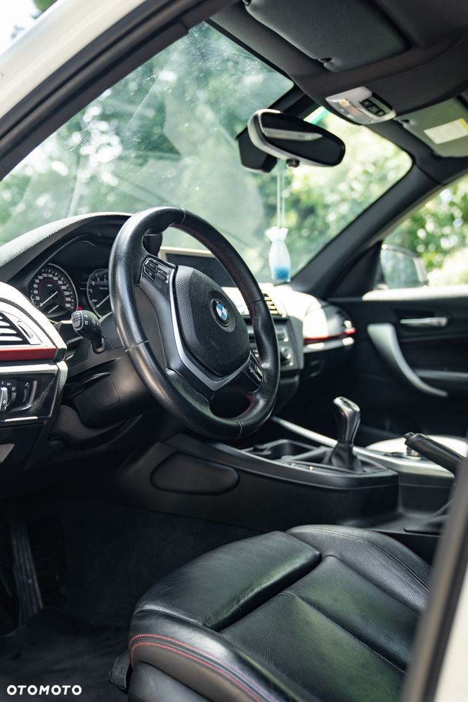 BMW Seria 1 118i Sport Line - 12