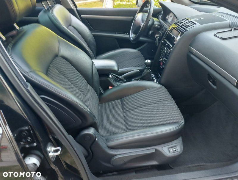 Peugeot 407 HDi 140 JBL - 30