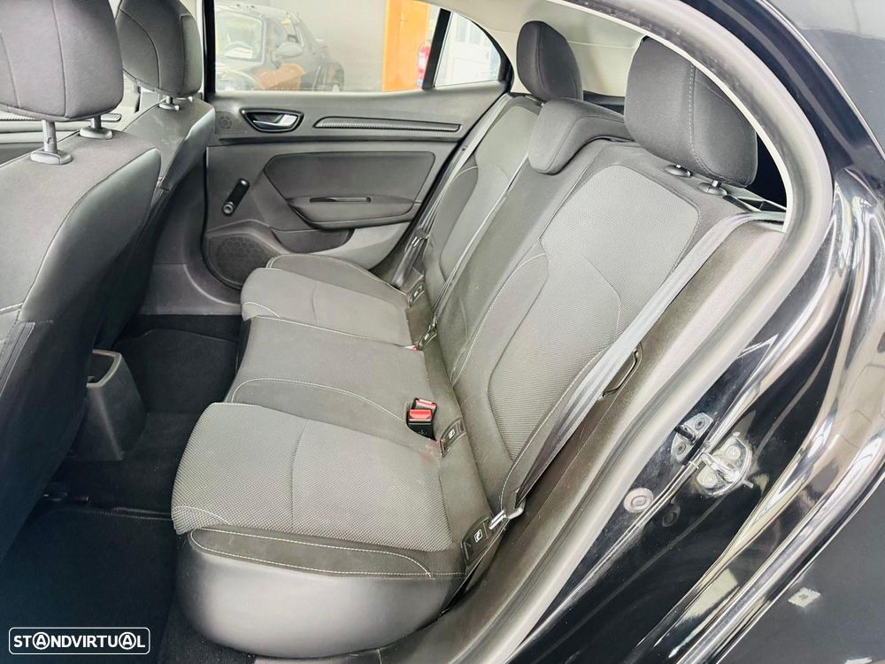 Renault Mégane ENERGY TCe 100 LIMITED - 18