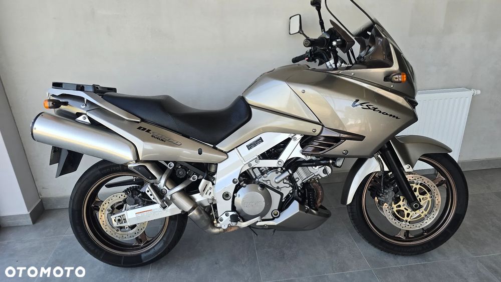 Suzuki V-STROM - 29