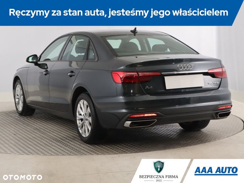 Audi A4 Limousine - 6