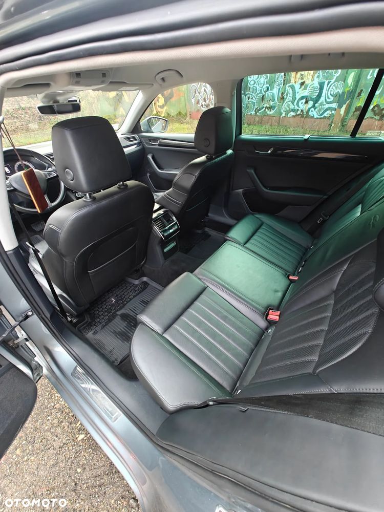 Skoda Superb 2.0 TSI L&K DSG - 29