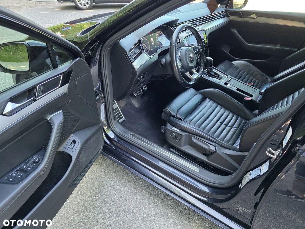 Volkswagen Passat - 16