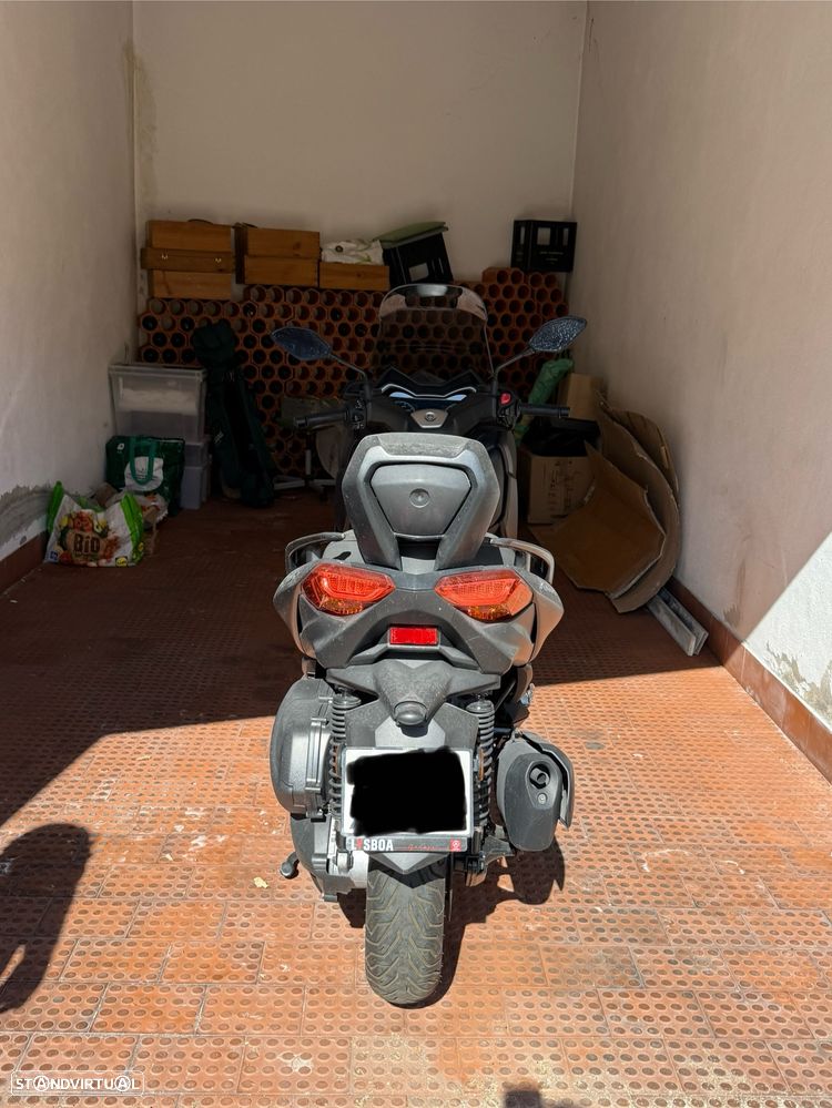 Yamaha X-Max - 3