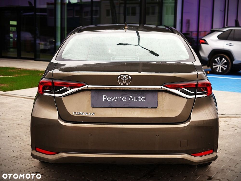 Toyota Corolla - 11