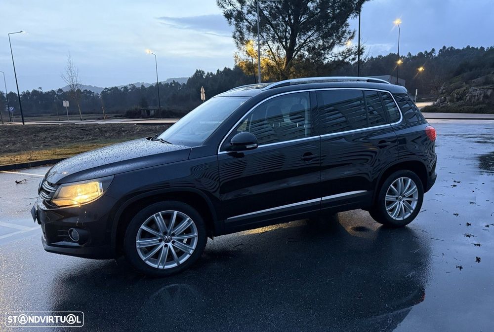 VW Tiguan 2.0 TDi Sport BlueMotion - 4