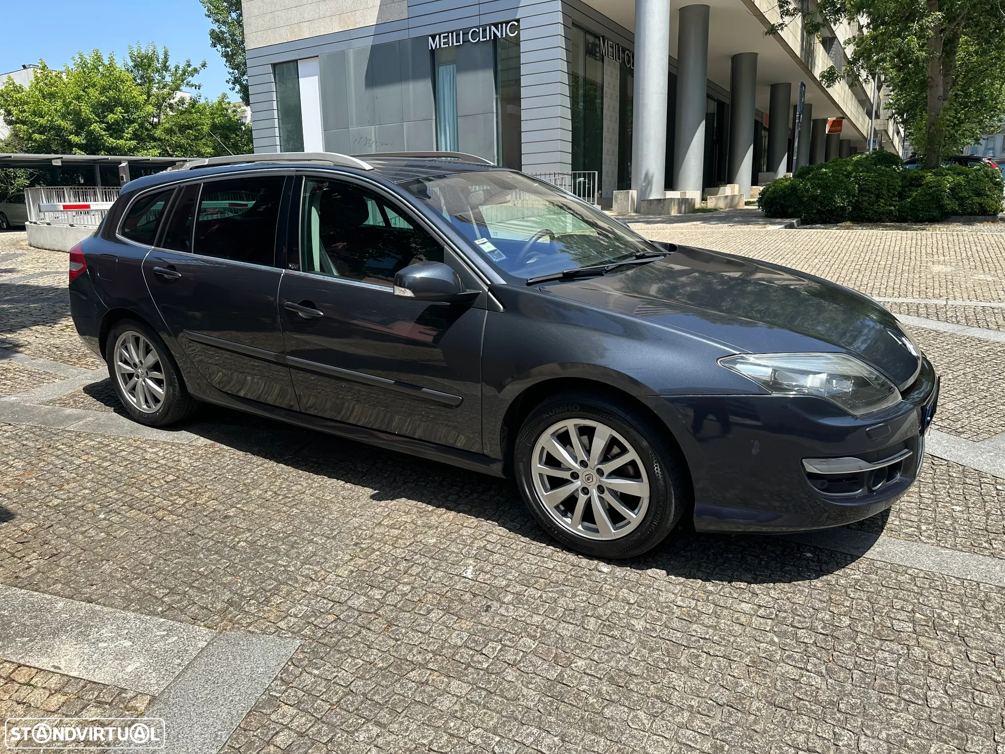 Renault Laguna Break 2.0 dCi Initiale - 9