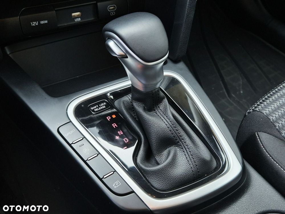 Kia Ceed 1.5 T-GDI M DCT - 37